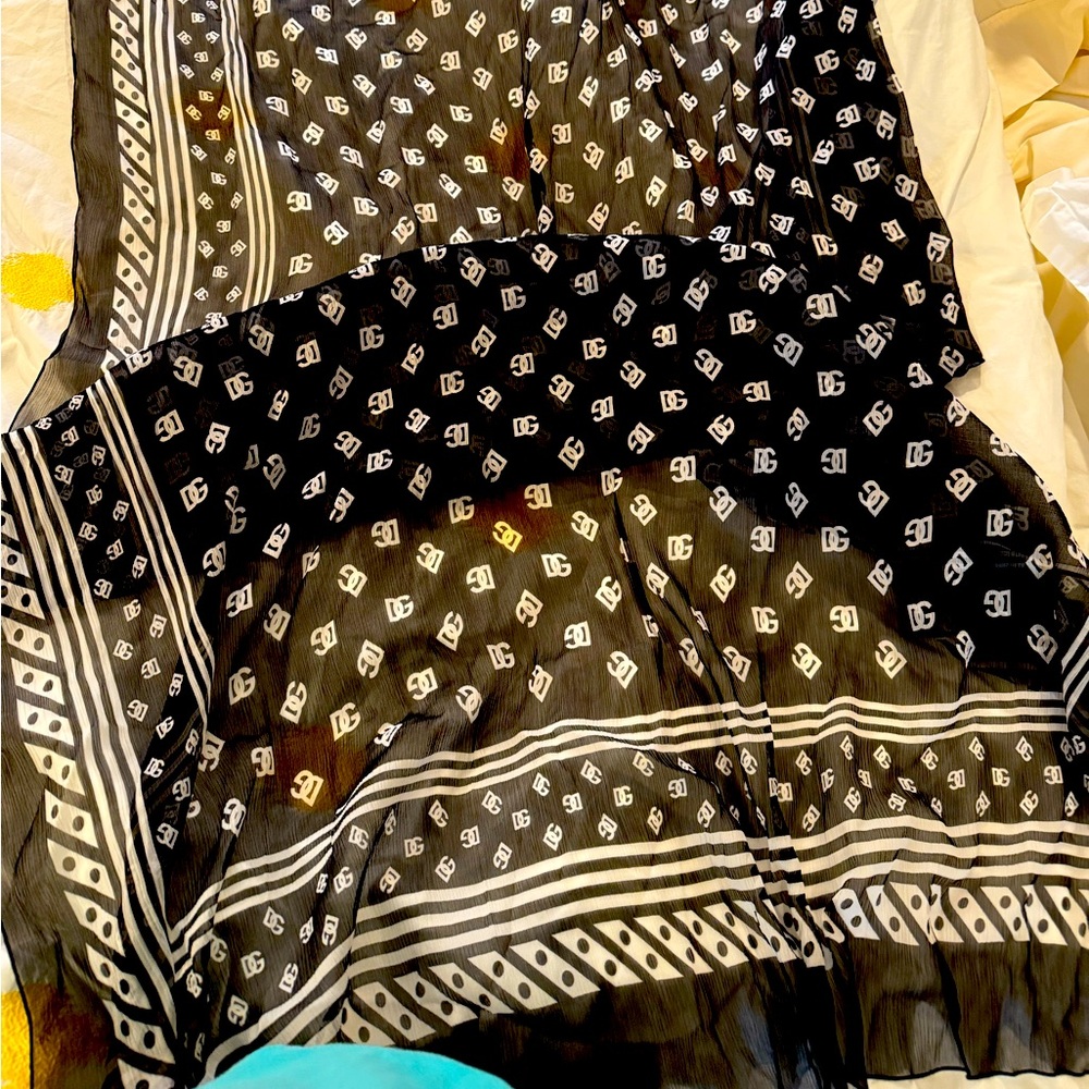 NWT Dolce and Gabbana Silk scarf with all-over DG logo print- black/white.